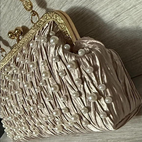 Elegant Pearl-Embellished Pink Clutch/Cold Chain Strap; NWOT - Picture 4 of 9